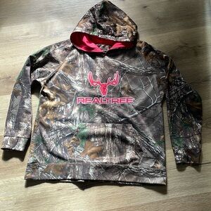 REALTREE  Camo pink. Hunting Vibe! women hunt.
